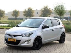 Grijs Gebruikt 2013 Hyundai i20 Edition Hatchback | € 6.499 (Iets duurder)