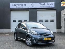 Grijs Gebruikt 2012 Toyota Aygo Hatchback | € 8.000 (Eerlijke prijs)