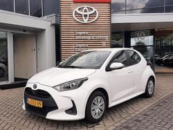 Wit Gebruikt 2021 Toyota Yaris Hybrid Active Hatchback | € 18.740 (Eerlijke prijs)