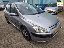 Grijs Gebruikt 2003 Peugeot 307 Hatchback | € 1.650 (Eerlijke prijs)