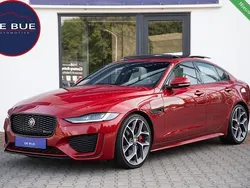 Rood Gebruikt 2020 Jaguar XE R-Dynamic Sedan | € 29.911 (Duur)