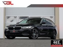 Zwart (metallic) Gebruikt 2022 BMW 530e Executive Stationwagen | € 34.940 (Goede deal)