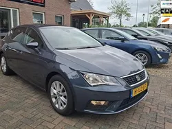 Grijs Gebruikt 2020 Seat Leon Style Hatchback | € 15.999 (Eerlijke prijs)