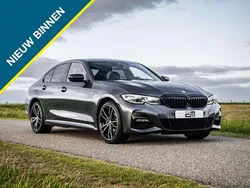 Grijs Gebruikt 2020 BMW 330e M Sport Sedan | € 24.795 (Eerlijke prijs)