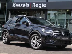 Zwart Gebruikt 2022 VW T-Roc R-line SUV | € 32.950 (Iets duurder)