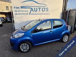 Blauw, metallic lak Gebruikt 2013 Peugeot 107 Access Hatchback | € 3.443 (Eerlijke prijs)