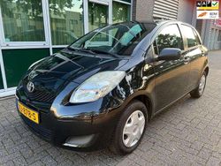 Zwart Gebruikt 2010 Toyota Yaris Hatchback | € 2.250 (Goede deal)
