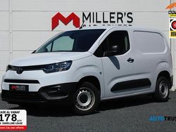 Wit Gebruikt 2022 Toyota Proace City City Van | € 10.795