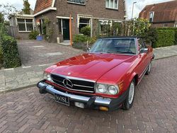 Rood Gebruikt 1989 Mercedes 560 | € 22.900