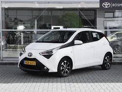 Wit Gebruikt 2018 Toyota Aygo Hatchback | € 14.549 (Eerlijke prijs)