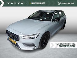 Grijs Gebruikt 2023 Volvo V60 Stationwagen | € 35.899 (Eerlijke prijs)