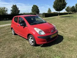 Rood Gebruikt 2009 Nissan Pixo Visia Hatchback | € 999 (Goede deal)