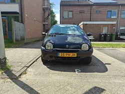 Zwart Gebruikt 2004 Renault Twingo Expression Hatchback | € 500 (Goede deal)