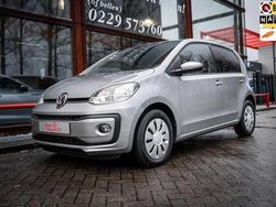 Grijs Gebruikt 2017 VW up! move up! Hatchback | € 7.950 (Eerlijke prijs)
