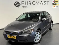 Grijs Gebruikt 2004 Volvo S40 Kinetic Sedan | € 3.450 (Eerlijke prijs)