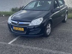 Zwart Gebruikt 2009 Opel Astra Edition Hatchback | € 2.500 (Eerlijke prijs)