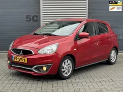 Rood Gebruikt 2017 Mitsubishi Space Star Edition Hatchback | € 3.950