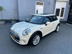 Wit Gebruikt 2015 Mini Cooper Business Hatchback | € 9.445 (Eerlijke prijs)