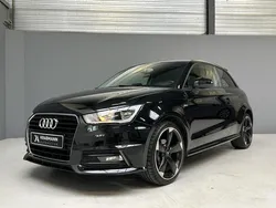 Zwart, metallic lak Gebruikt 2015 Audi A1 Sport Hatchback | € 10.999 (Eerlijke prijs)