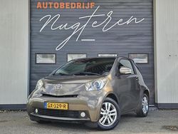 Bruin Gebruikt 2010 Toyota iQ Hatchback | € 3.450 (Eerlijke prijs)