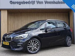 Zwart, metallic lak Gebruikt 2020 BMW 220 Active Tourer Sport Line MPV | € 27.950 (Iets duurder)