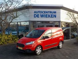 Rood Gebruikt 2018 Ford Transit Van | € 10.945 (Super prijs)