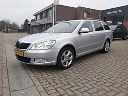 Grijs Gebruikt 2013 Skoda Octavia Stationwagen | € 7.650 (Eerlijke prijs)