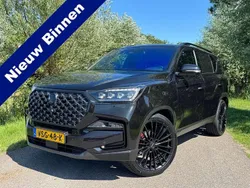 Zwart Gebruikt 2022 Ssangyong Rexton Sapphire SUV | € 34.900