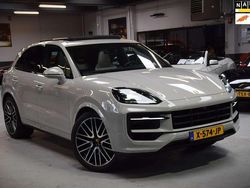 Grijs Gebruikt 2024 Porsche Cayenne SUV | € 105.800 (Duur)