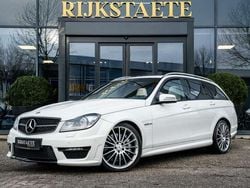 Wit, metallic lak Gebruikt 2011 Mercedes C63 AMG AMG Stationwagen | € 35.900 (Super prijs)