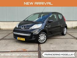 Zwart Gebruikt 2010 Peugeot 107 Hatchback | € 3.950 (Eerlijke prijs)
