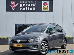 Grijs, metallic lak Gebruikt 2017 VW Golf Sportsvan Sound MPV | € 17.880 (Eerlijke prijs)
