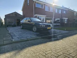 Groen Gebruikt 1996 BMW 523 Executive Sedan | € 1.800