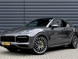 Grijs Gebruikt 2022 Porsche Cayenne Sport SUV | € 83.400 (Iets duurder)