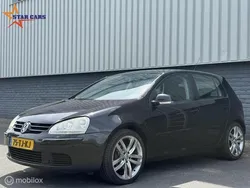 Zwart Gebruikt 2006 VW Golf V Hatchback | € 2.499 (Eerlijke prijs)