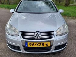 Grijs Gebruikt 2005 VW Golf IV Trendline Hatchback | € 2.800 (Iets duurder)