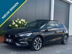 Zwart Gebruikt 2021 Seat Leon FR Hatchback | € 23.795 (Eerlijke prijs)
