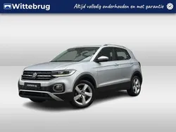 Zilver, metallic lak Gebruikt 2022 VW T-Cross Style SUV | € 25.450 (Eerlijke prijs)