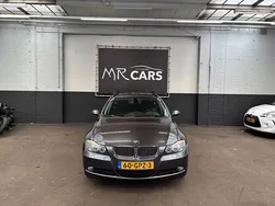 Grijs, metallic lak Gebruikt 2008 BMW 320 Stationwagen | € 3.450 (Eerlijke prijs)