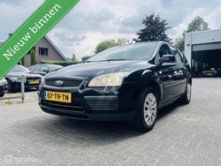 Zwart Gebruikt 2006 Ford Focus Futura Stationwagen | € 1.950 (Eerlijke prijs)