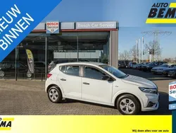 Wit Gebruikt 2021 Dacia Sandero Essentiel Hatchback | € 12.950 (Goede deal)