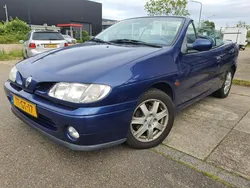 Blauw Gebruikt 1998 Renault Mégane Cabriolet Cabriolet | € 800 (Eerlijke prijs)