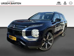 Blauw Gebruikt 2025 Mitsubishi Outlander P-HEV Edition SUV | € 56.330
