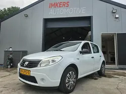 Wit Gebruikt 2009 Dacia Sandero Hatchback | € 1.250 (Eerlijke prijs)
