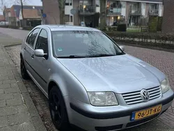Grijs Gebruikt 2002 VW Bora Sedan | € 1.500 (Eerlijke prijs)
