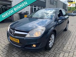 Grijs Gebruikt 2007 Opel Astra Hatchback | € 2.199 (Eerlijke prijs)