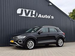 Zwart Gebruikt 2024 VW T-Roc Sport SUV | € 30.750 (Goede deal)