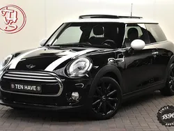 Zwart Gebruikt 2014 Mini Cooper Chili Hatchback | € 12.895 (Eerlijke prijs)