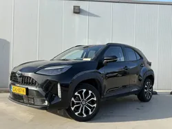 Zwart Gebruikt 2023 Toyota Yaris Cross Limited SUV | € 28.999 (Eerlijke prijs)
