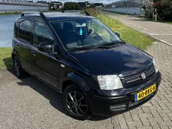 Zwart Gebruikt 2011 Fiat Panda Hatchback | € 2.350 (Eerlijke prijs)
